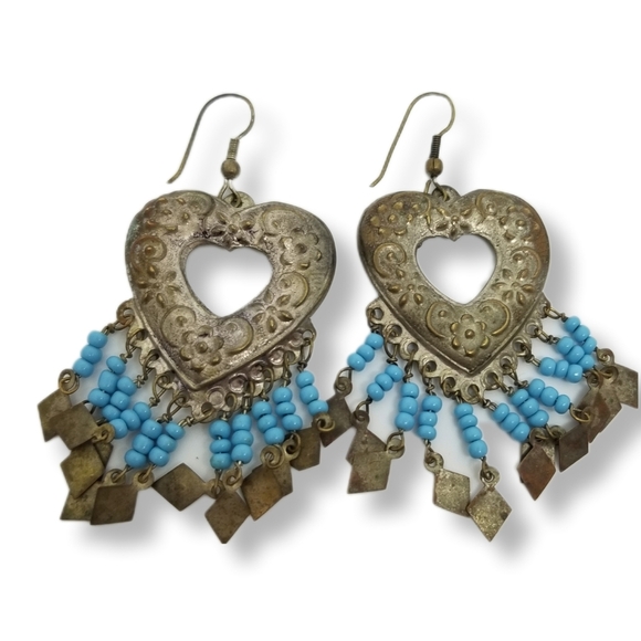 VINTAGE ANTIQUED HEART & TURQUOISE COLOR BEAD FRINGE DROP EARRINGS - Picture 2 of 4